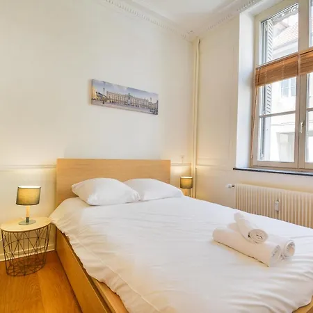 Le Cocon Des Ponts Apartment *