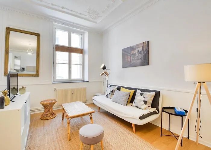 Le Cocon Des Ponts Apartament *